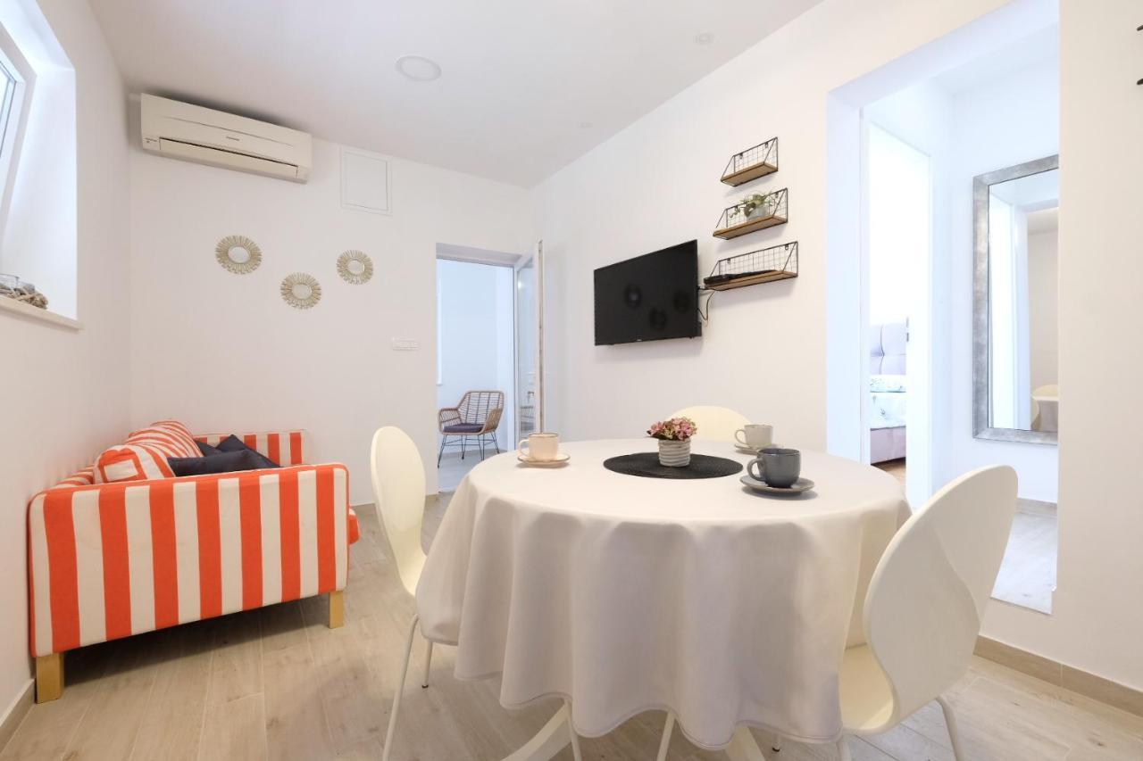 Apartment Smile Solin